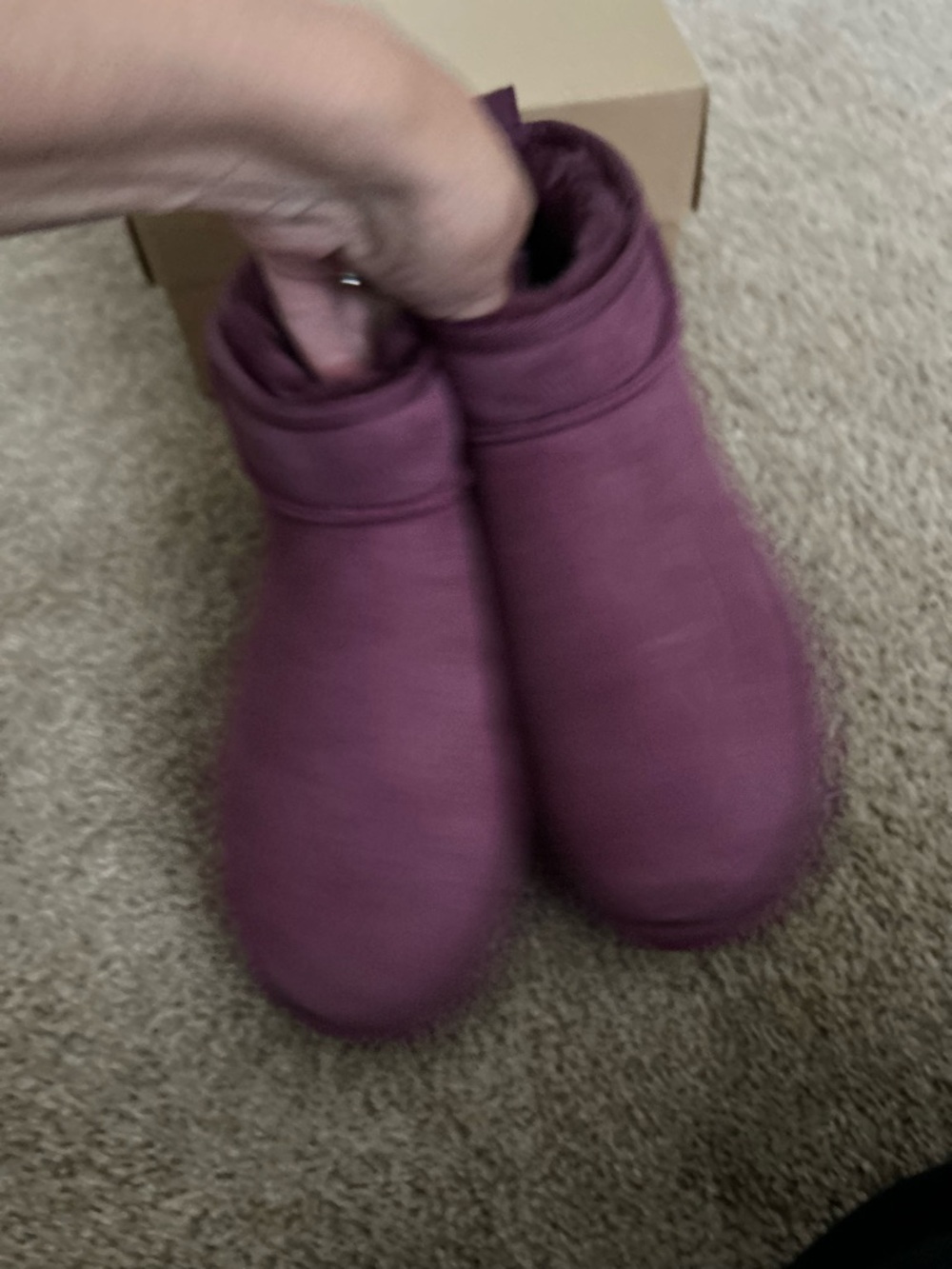 UGG ultra classic mini boots. - Picture 8 of 16